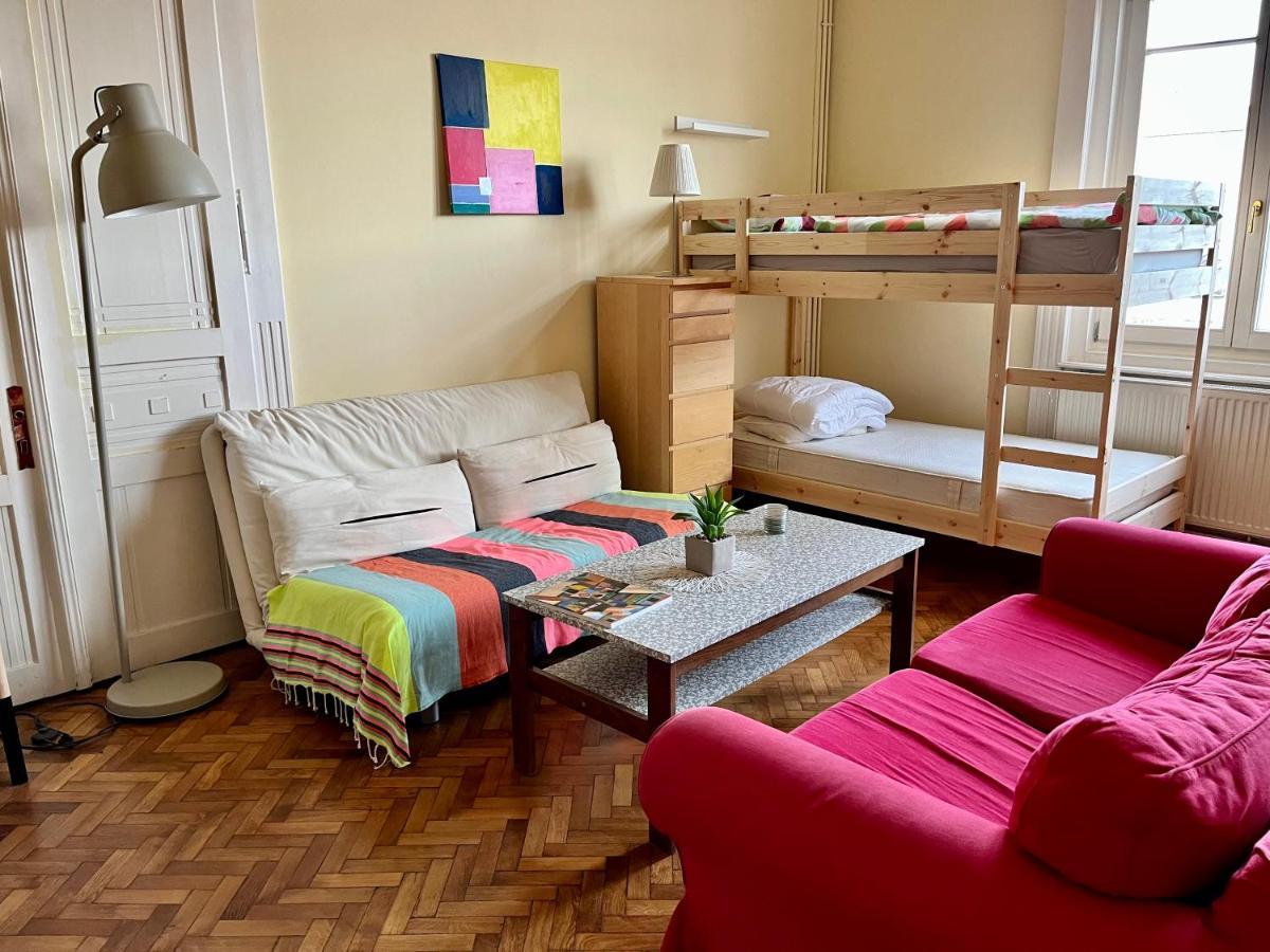 Zen Hostel By Central Market บูดาเปสต์ ภายนอก รูปภาพ