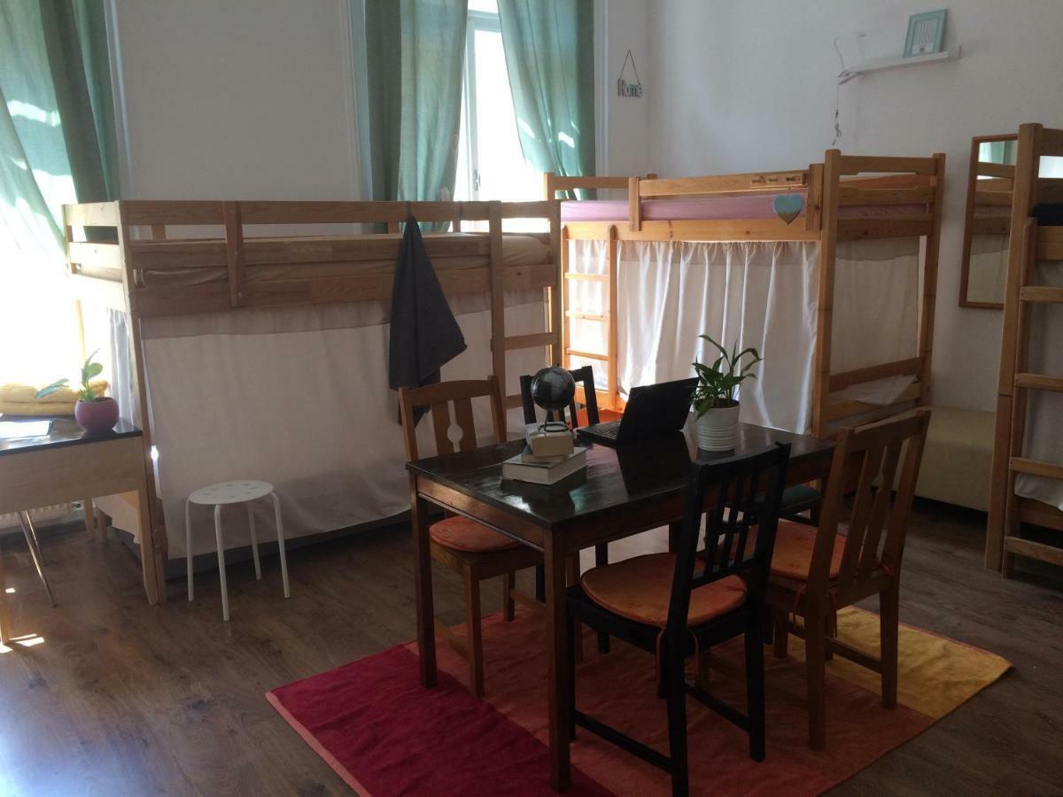 Zen Hostel By Central Market บูดาเปสต์ ภายนอก รูปภาพ